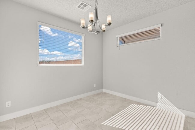 Building Photo - 4030 Silver Springs Road NE
