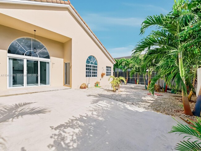 Building Photo - 8714 NW 153rd Terrace