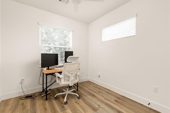 Building Photo - 5109 Glissman Rd