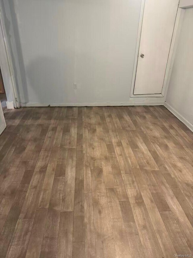 Building Photo - 363 Clarendon Rd