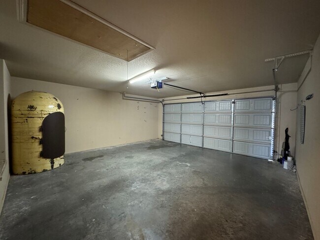 Building Photo - Adorable 3 Bedroom, 2 Bathroom Home for Rent!