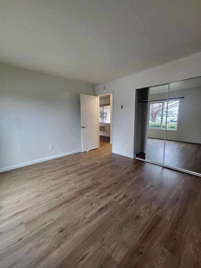 Building Photo - 4419 Rosebud Ln