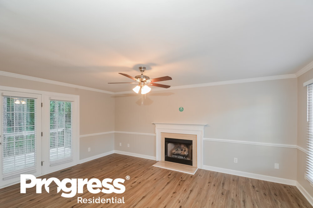 Building Photo - 4100 Mangrove Dr