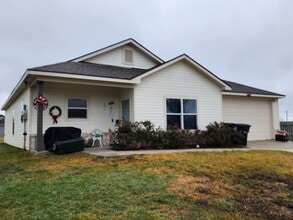 Building Photo - COMING SOON 3/2/2-June move in