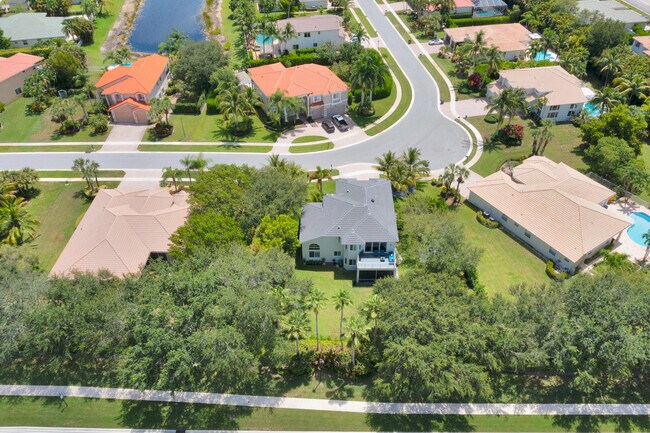 Building Photo - 4661 Manderly Dr