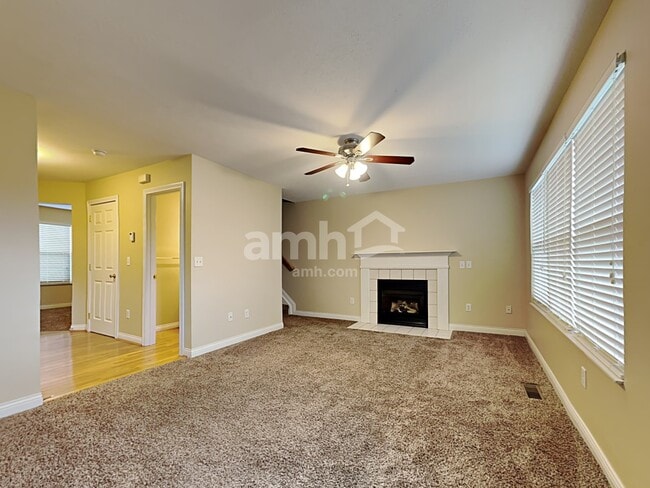 Building Photo - 10396 Lynchburg Dr