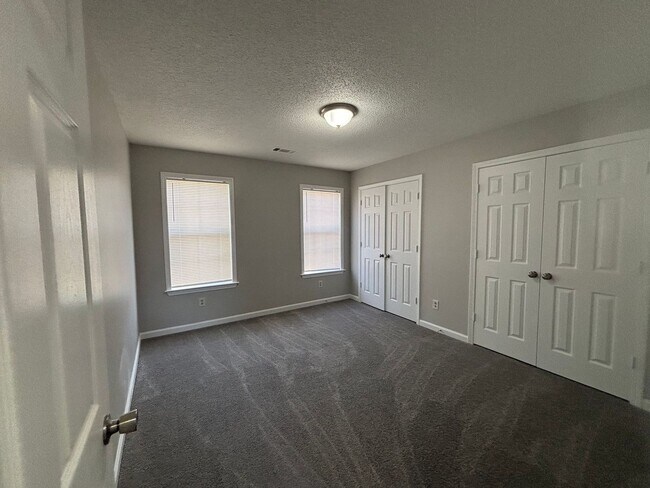 Building Photo - 1231 Beaver Trail Dr