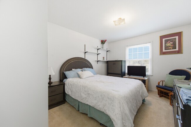 Building Photo - 205 Orkney Pl