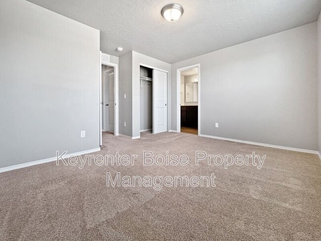 Building Photo - 34 N Mingus Ave