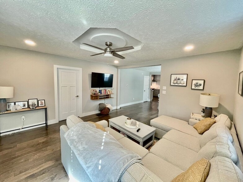 Building Photo - 1520 Spann Ave