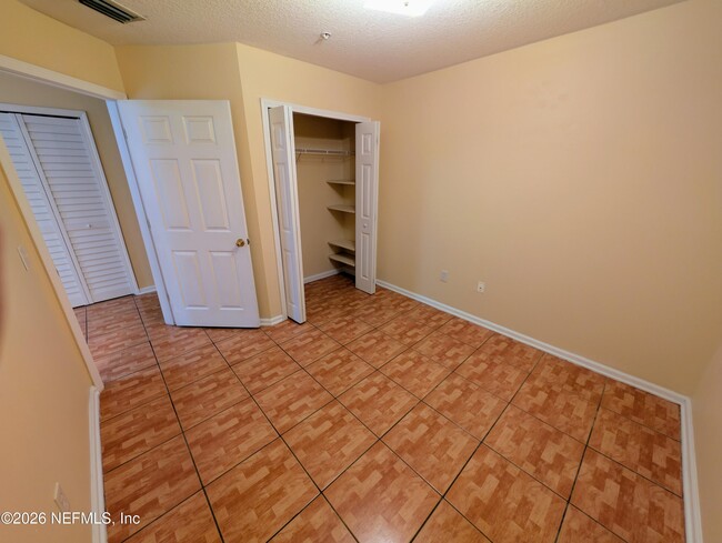 Building Photo - 6051 Maggies Cir