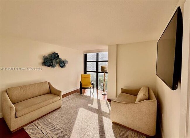 Building Photo - 5757 Collins Ave