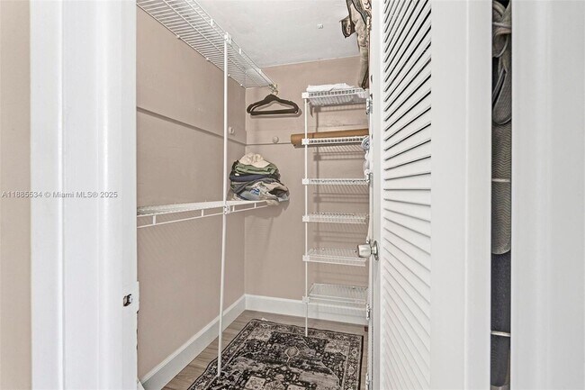 Building Photo - 3700 Galt Ocean Dr