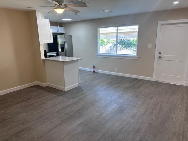 Building Photo - 2850 Hinda Rd