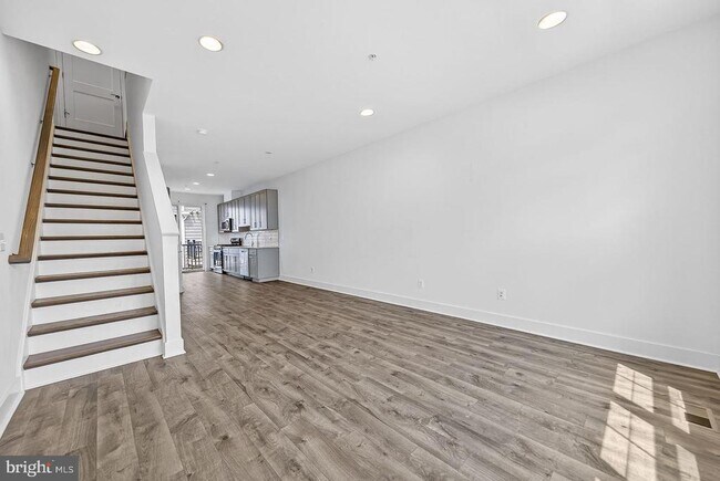 Building Photo - 7348 Blade Dr