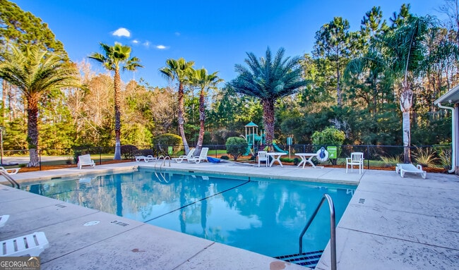 Building Photo - 102 Settlers Hammock Way