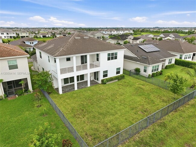 Building Photo - 15239 Goldfinch Cir