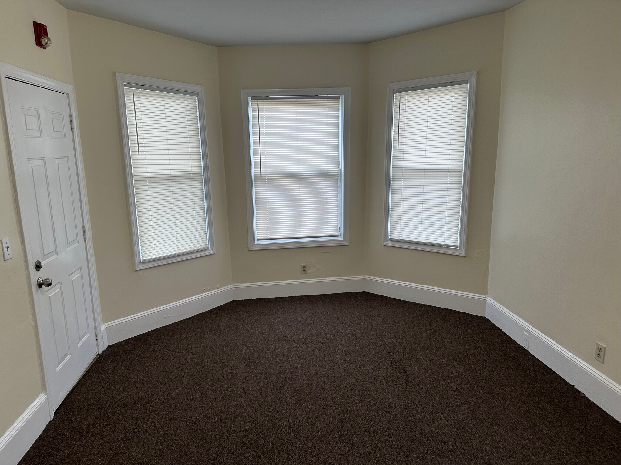 Building Photo - 810 Brock Ave