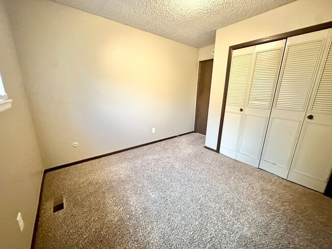 Building Photo - 1907 Leicester Way