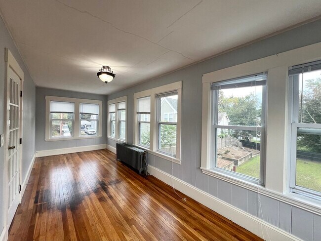 Building Photo - 79 Franklin St