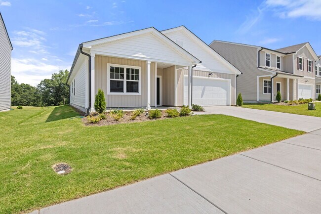 Building Photo - Spacious 4BR/2BA Ranch in North East Raleigh – Internet & Cable Included | Open Floor Plan, Commu...