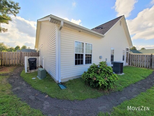 Building Photo - 8640 Orchard Loop Rd