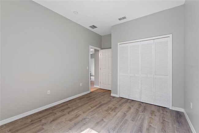 Building Photo - 3161 Sun Lake Ct