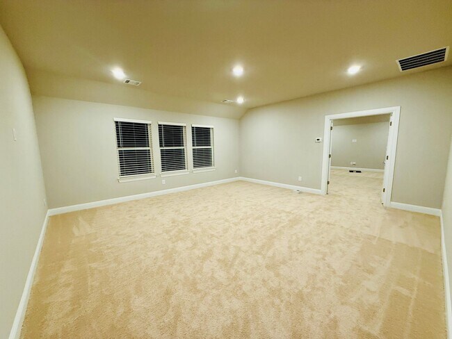 Building Photo - 5612 Bonnie Dr
