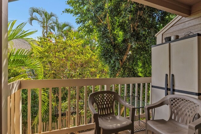 Building Photo - Fully Furnished 2BR/2BA Condo in Quiet North Kihei – Top Floor, Private Laundry, 2 Parking Stalls