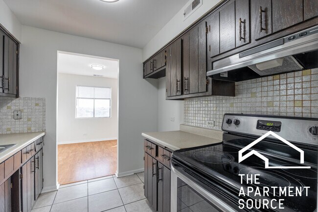 Building Photo - 2300 N Harlem Ave