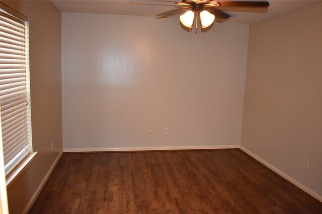 Building Photo - 5314 Tallowpine Terrace