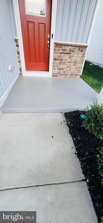 Building Photo - 232 Munsee Cir