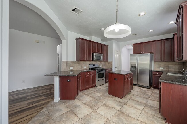 Building Photo - 30819 Lavender Trace Dr