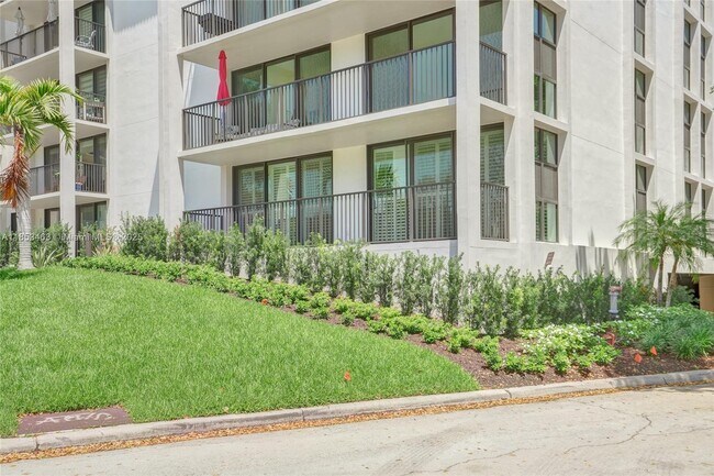 Building Photo - 1101 River Reach Dr