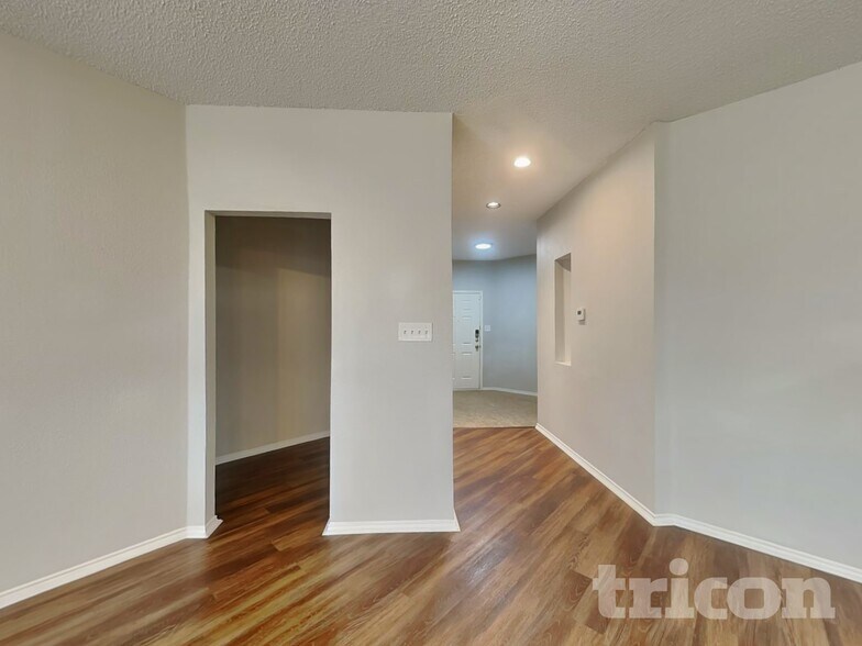Building Photo - 6313 Downeast Dr