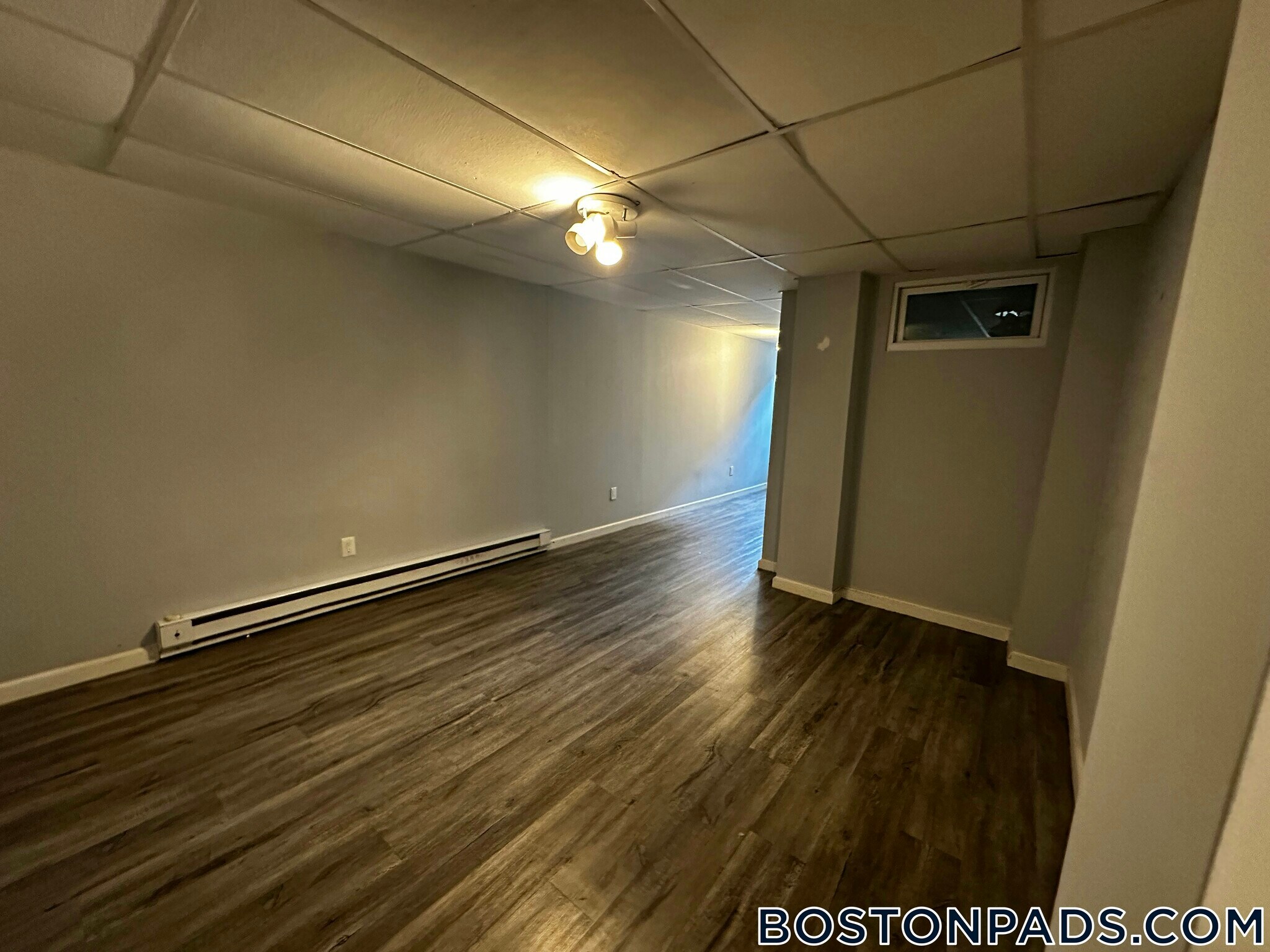 Building Photo - 195 Maverick St