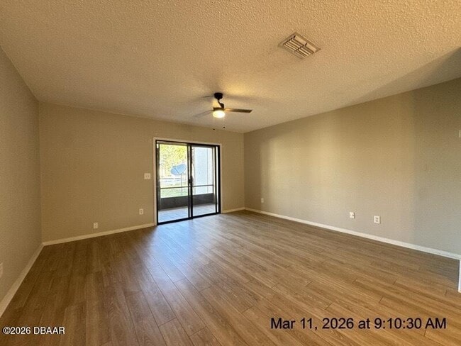 Building Photo - 142 White Fawn Dr