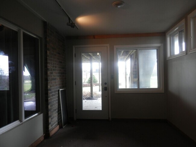 Building Photo - Spectacular 5 Bed 3 Bath With Amazing View Of Number 9 Fairway at CCMO!