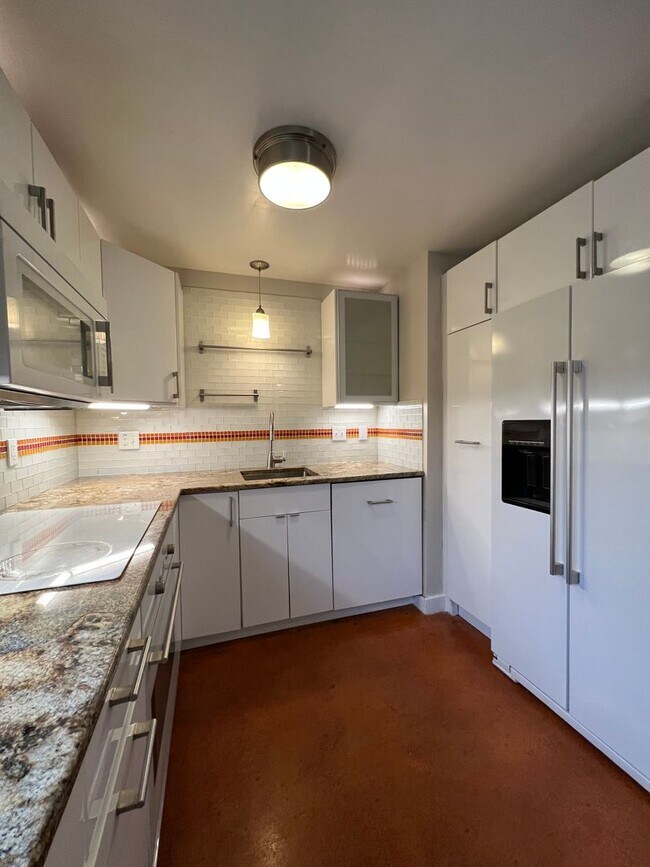 Building Photo - AMAZING LOCATION 2 Bed 1 Bath Condo of West Pearl In Boulder
