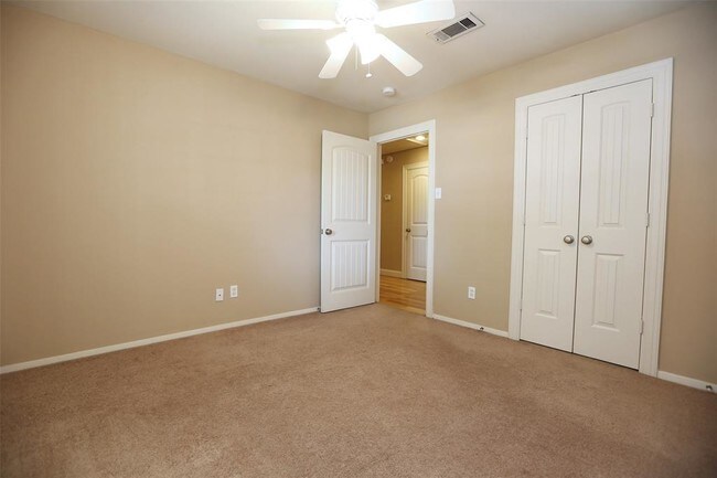 Building Photo - 5914 Arboles Dr