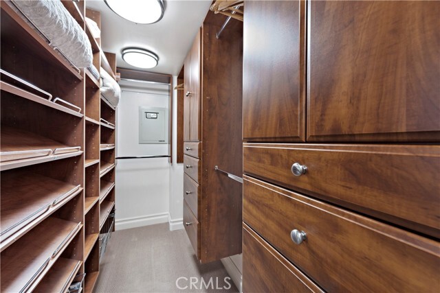 Building Photo - 2038 Miramar Dr