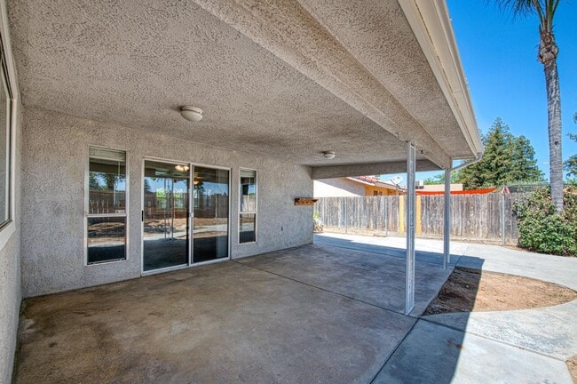 Building Photo - 6364 N Barcus Ave
