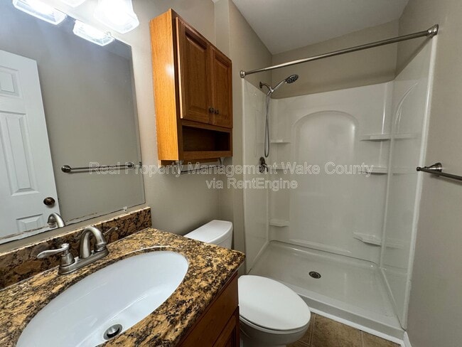 Building Photo - 5754 Pool Side Dr