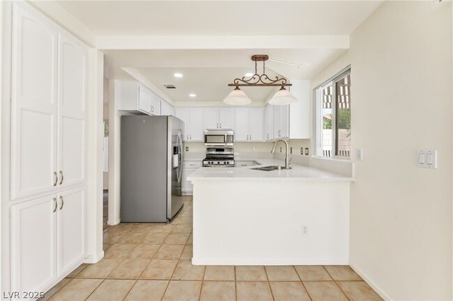 Building Photo - 9522 Arrowhead Falls Ct