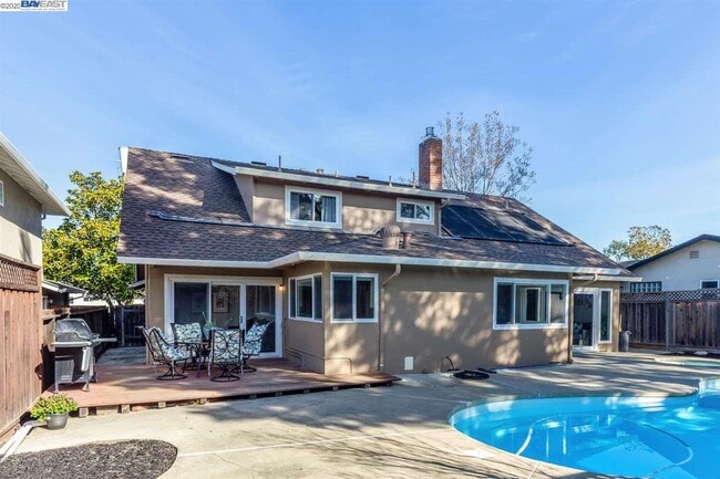 Building Photo - 833 Catalina Dr