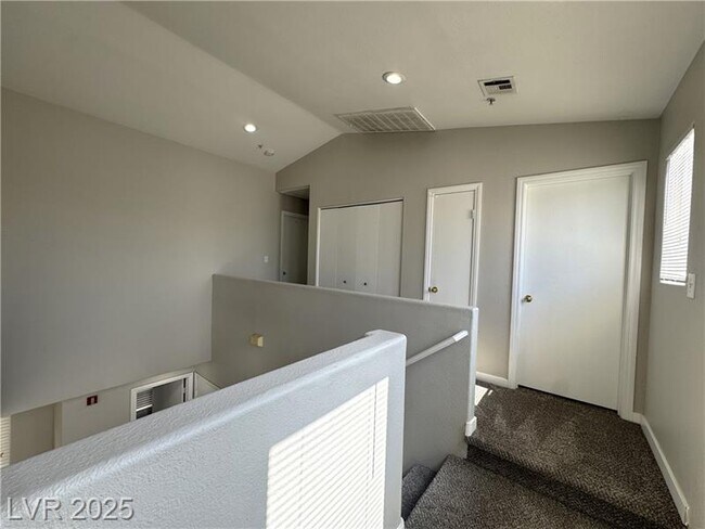 Building Photo - 3231 Ocean Spray Ct