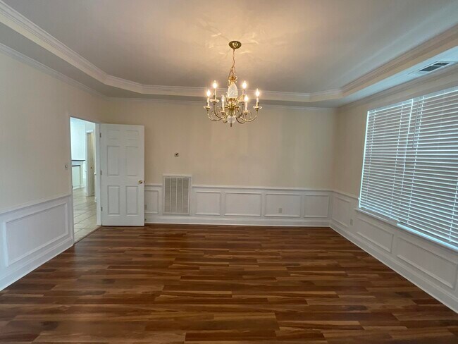 Building Photo - 375 Barnsley Dr
