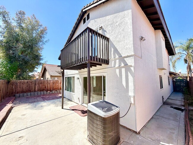 Building Photo - Gated 3 Bedroom 2.5 Bath Home with Bonus Room & Private Balcony