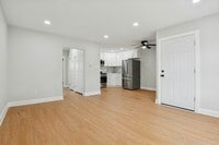 Building Photo - 527 Homestead Rd