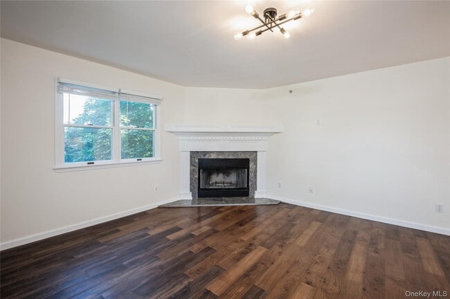 Building Photo - 138 Woodside Ave